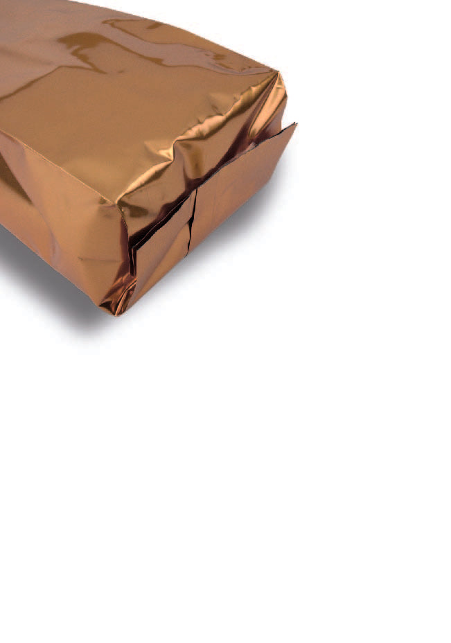 OTTO&ONE gold gusseted pouch – bottom gusset detail