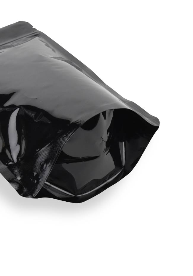 OTTO&ONE black aluminium stand-up pouch with zip – bottom gusset detail