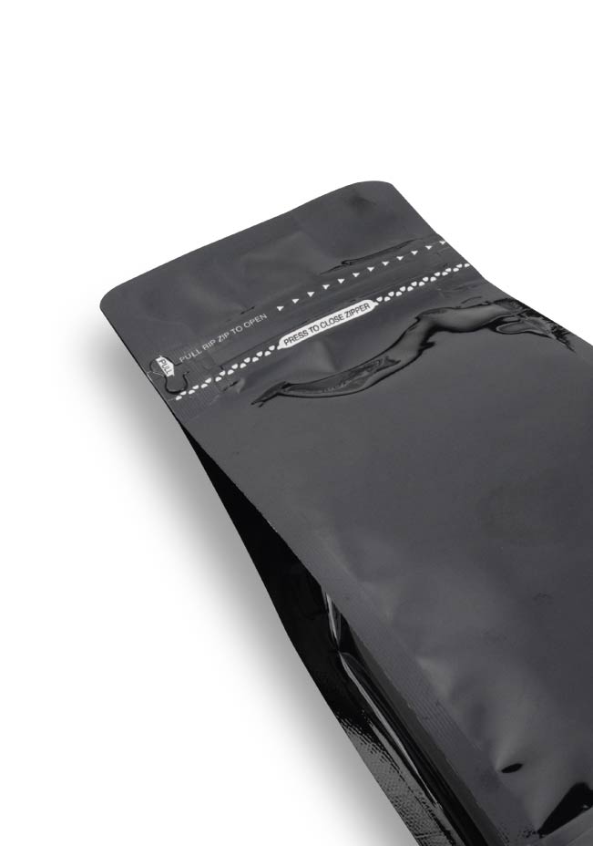 OTTO&ONE black flat-bottom pouch with zip – zip detail view
