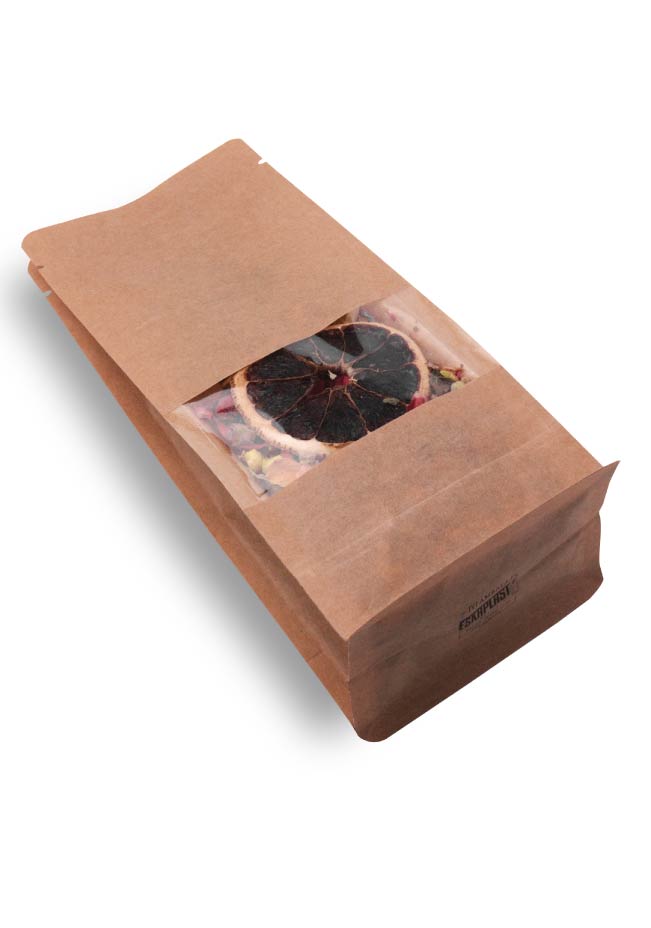 OTTO&ONE windowed kraft flat-bottom pouch – base and window view